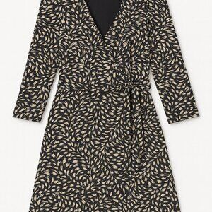 H&M Dress Size 6  Black White 3/4 Sleeves V-Neck Ruffle